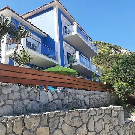 Petani Beachside Vóvikes