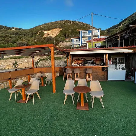 Lejlighed Petani Beachside *