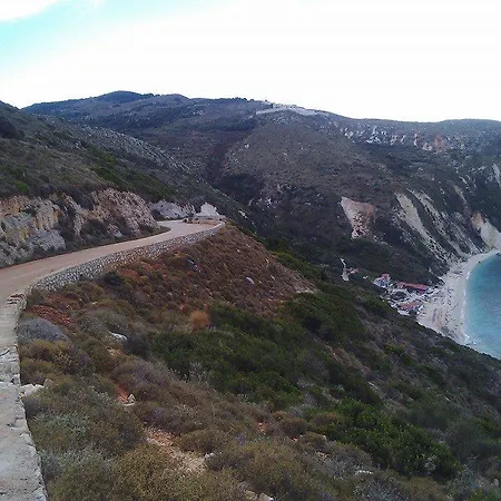Petani Beachside Vóvikes