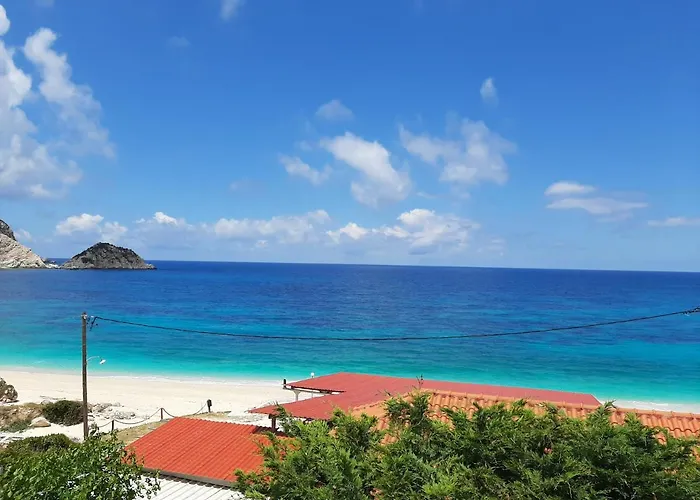 Petani Beachside Apartment Vovikes