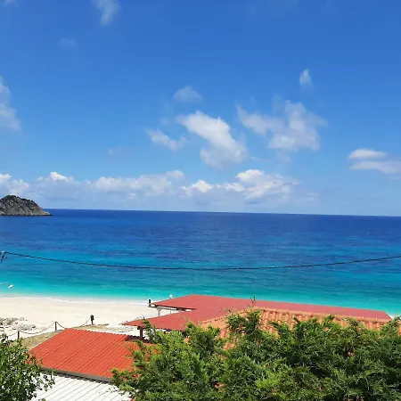 Petani Beachside Apartment Vovikes