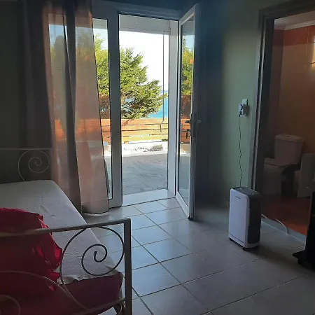 Petani Beachside Апартаменты