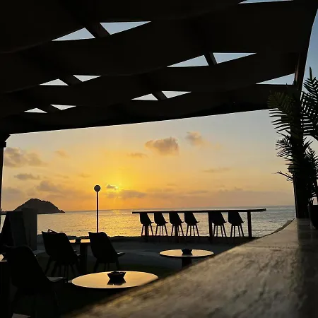 Petani Beachside Apartment Vovikes